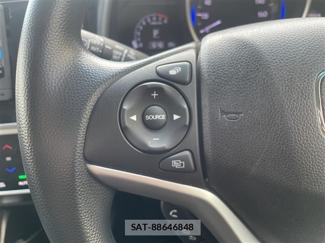 Honda FIT 2017 8921751-12
