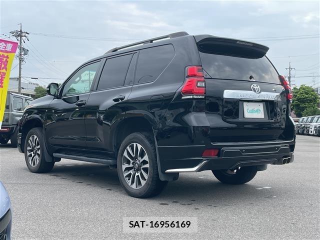 Toyota LAND CRUISER PRADO 2022 8907357-13