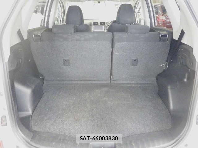 Toyota RACTIS 2011 8862958-9