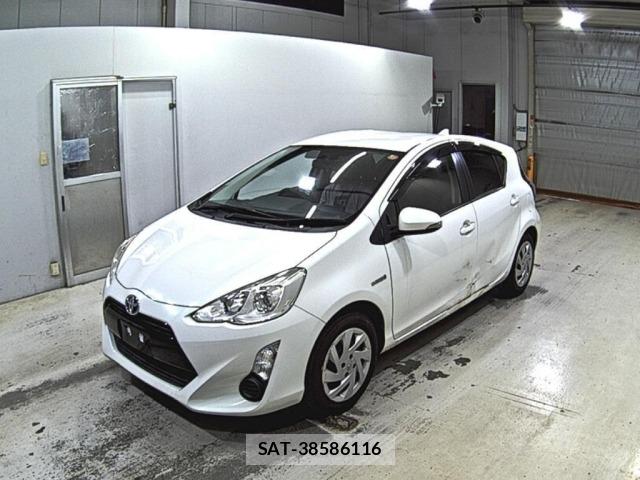 Toyota AQUA 2015 8705917-4