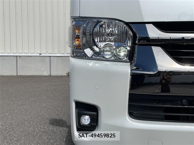 Toyota HIACE VAN 2026 8870274-4