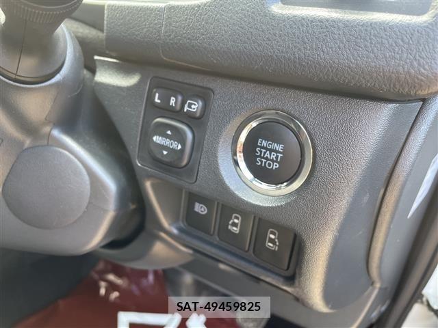 Toyota HIACE VAN 2026 8870274-8