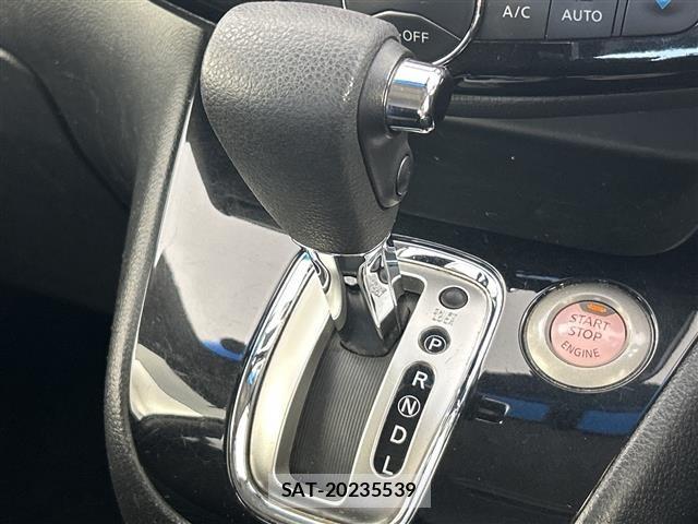 Nissan SERENA 2015 8671626-11