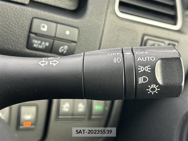 Nissan SERENA 2015 8671626-7