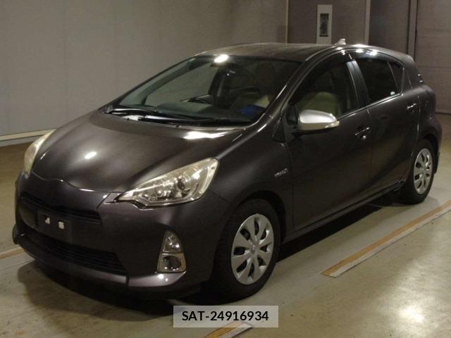 Toyota AQUA 2012 8682912-0