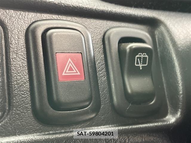 Daihatsu TERIOS KID 2007 8680517-18