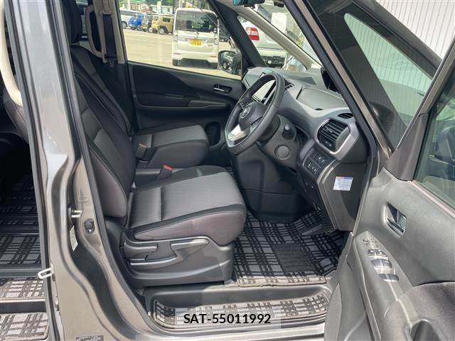Nissan SERENA 2020 8671636-7