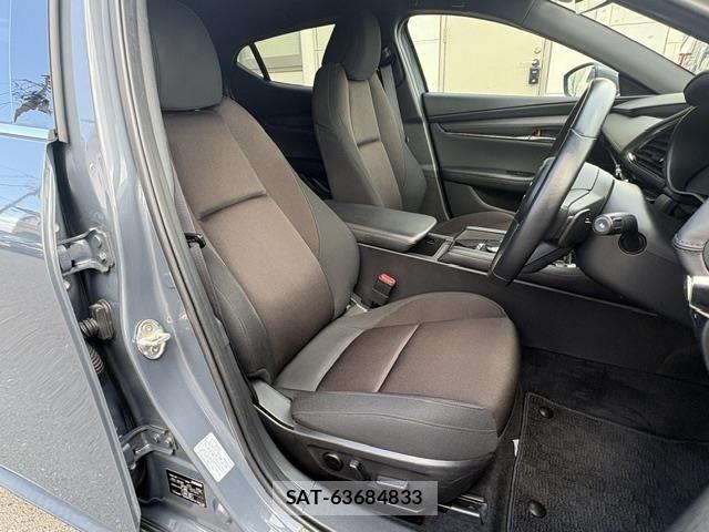 Mazda MAZDA3 2023 8909290-20