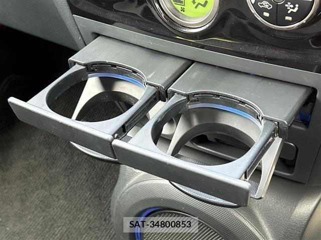 Toyota BB 2013 8860532-8