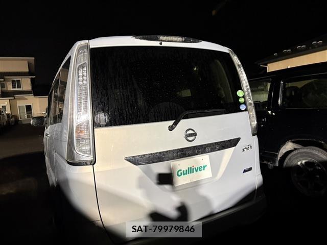 Nissan SERENA 2013 8926199-1