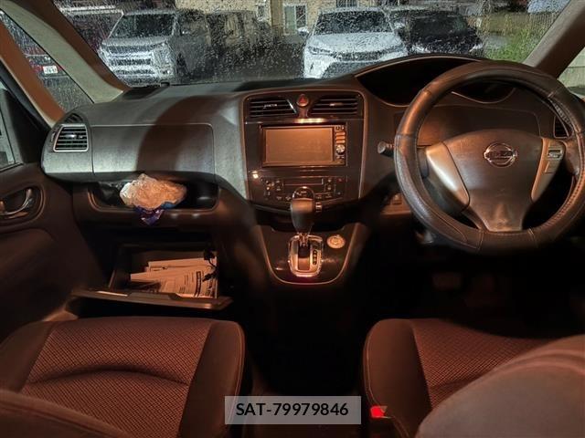 Nissan SERENA 2013 8926199-2