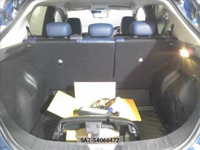 Nissan LEAF 2020 8824978-7