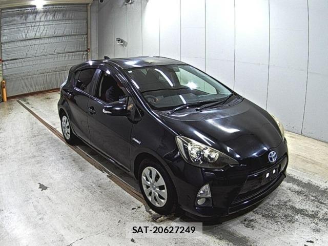 Toyota AQUA 2014 8949829-0