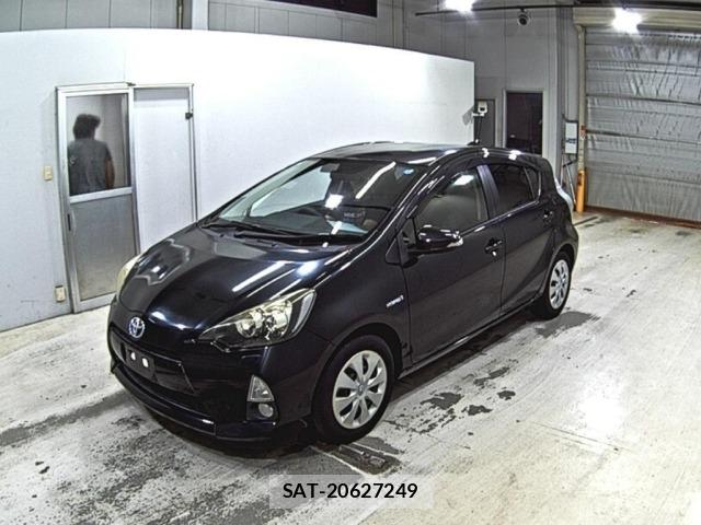 Toyota AQUA 2014 8949829-4