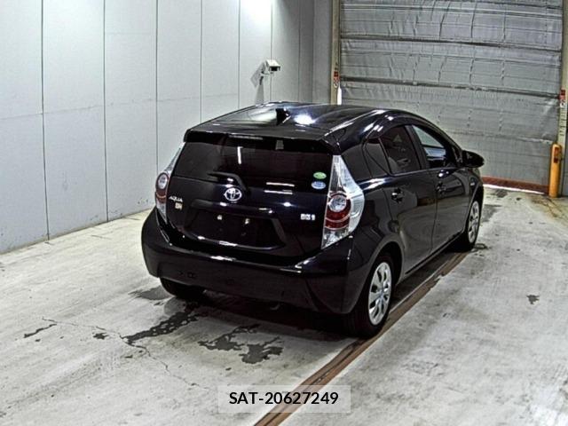 Toyota AQUA 2014 8949829-5
