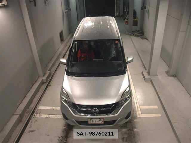 Nissan SERENA 2017 8920746-6