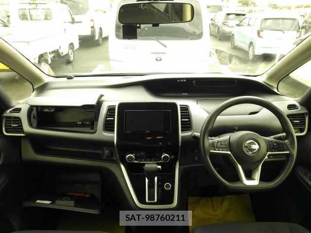 Nissan SERENA 2017 8920746-8