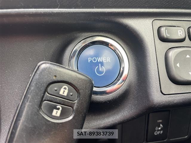 Toyota AQUA 2015 8705600-23