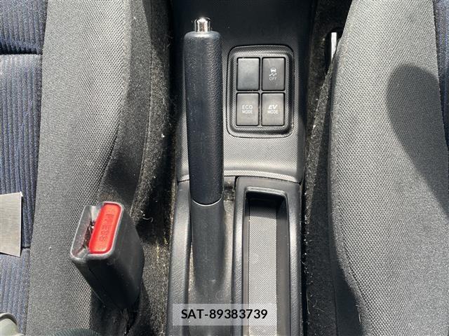 Toyota AQUA 2015 8705600-5