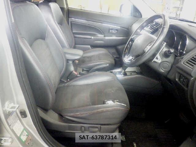 Mitsubishi RVR 2017 8693943-7