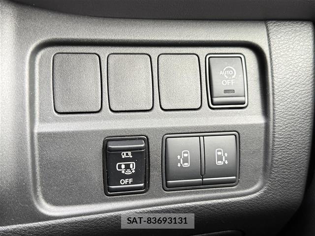 Nissan SERENA 2021 8926284-11