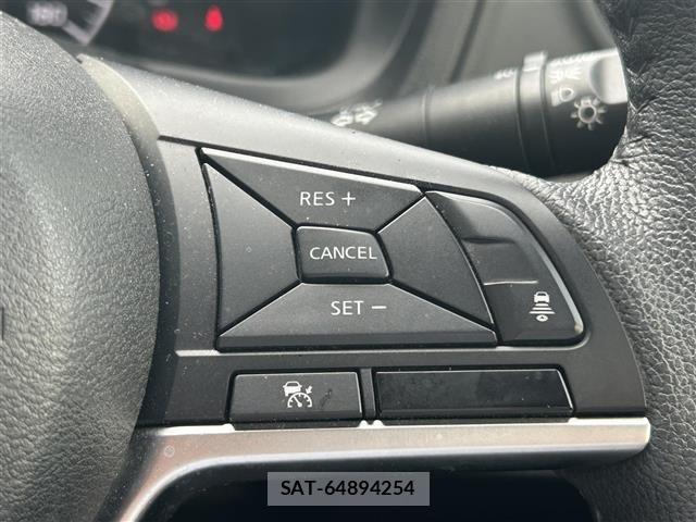Nissan NOTE 2018 8693293-1