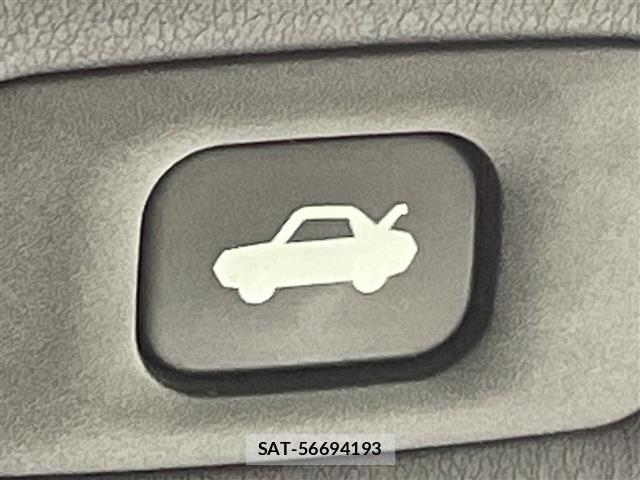Toyota CROWN 2021 8937596-1