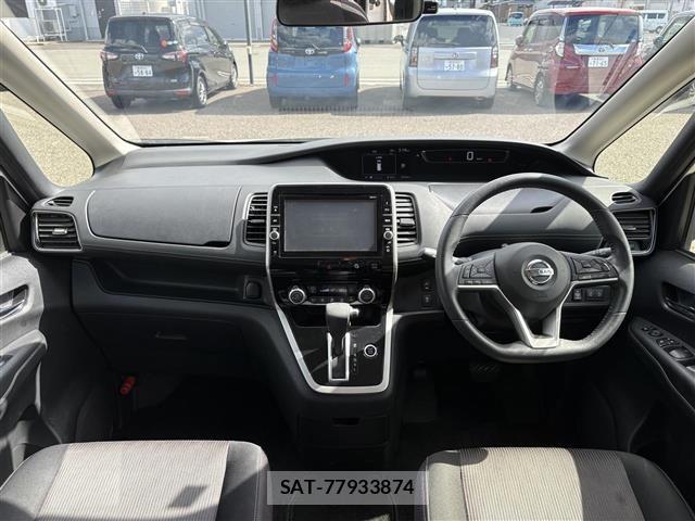 Nissan SERENA 2018 8671659-15
