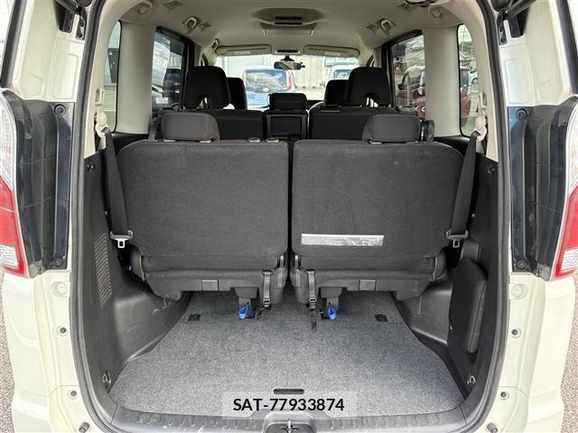 Nissan SERENA 2018 8671659-2