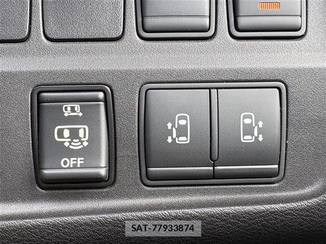 Nissan SERENA 2018 8671659-9