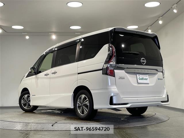Nissan SERENA 2021 8926306-14