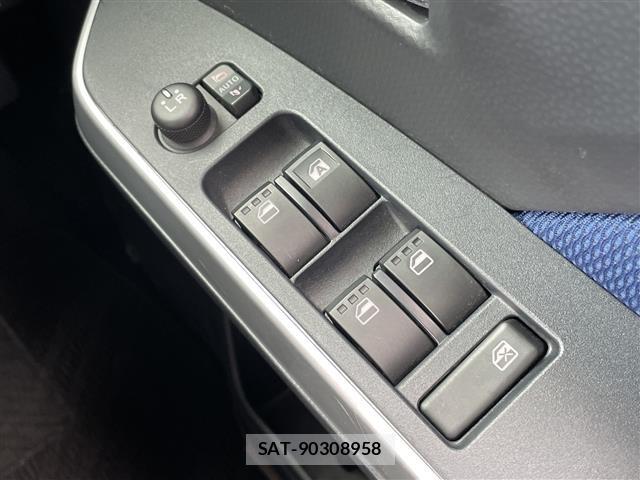 Toyota ROOMY 2018 8914549-2