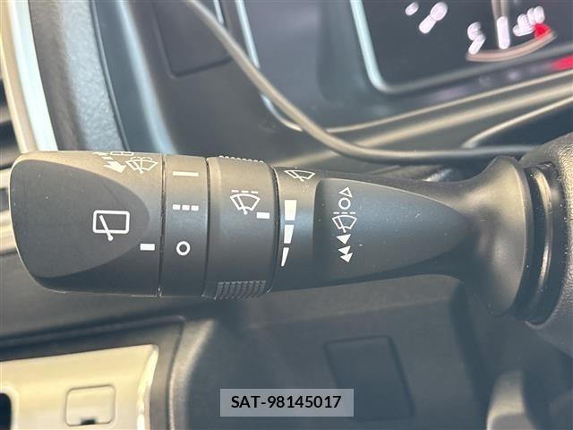 Toyota HIACE VAN 2023 8870275-22