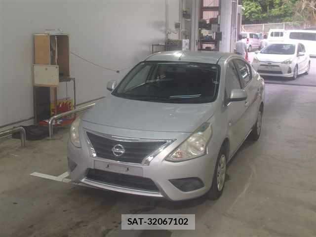 Nissan LATIO 2015 8717407-4