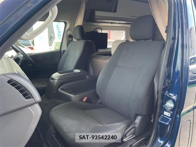 Toyota HIACE VAN 2022 8870276-1