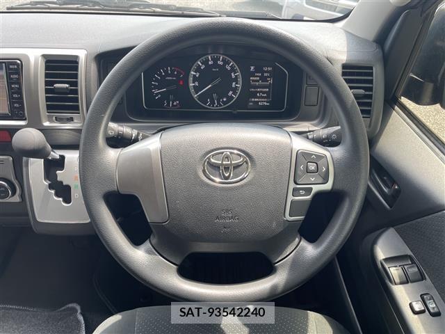 Toyota HIACE VAN 2022 8870276-15