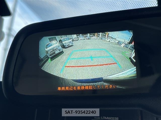 Toyota HIACE VAN 2022 8870276-16