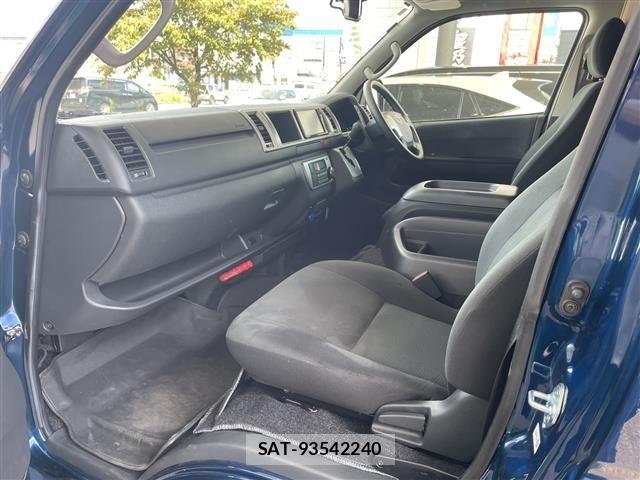Toyota HIACE VAN 2022 8870276-21