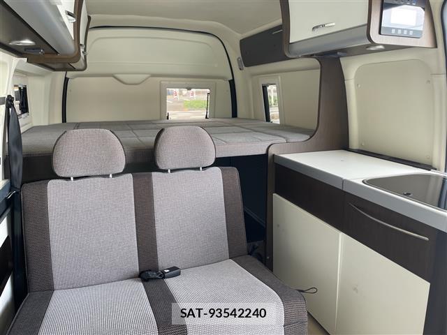 Toyota HIACE VAN 2022 8870276-9