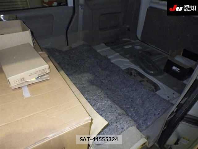 Suzuki EVERY WAGON 2011 8698618-4