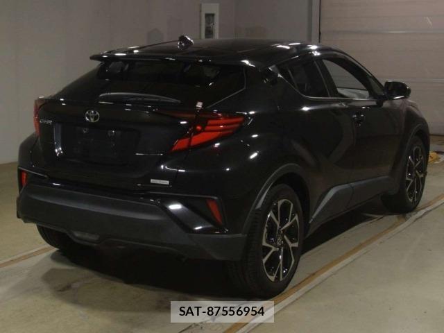 Toyota C-HR 2023 8684271-1