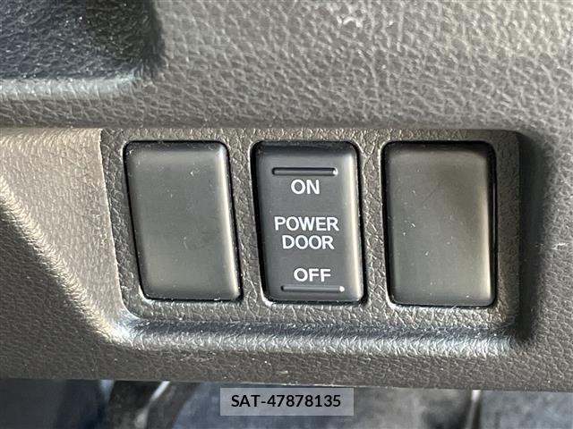 Nissan SERENA 2015 8671679-5