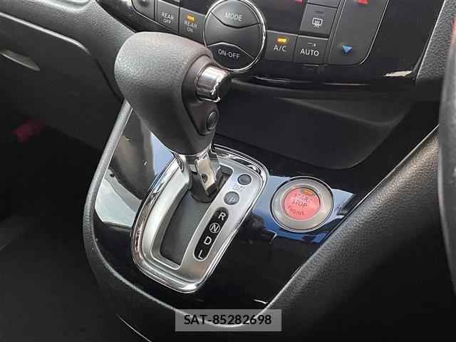 Nissan SERENA 2015 8671680-6