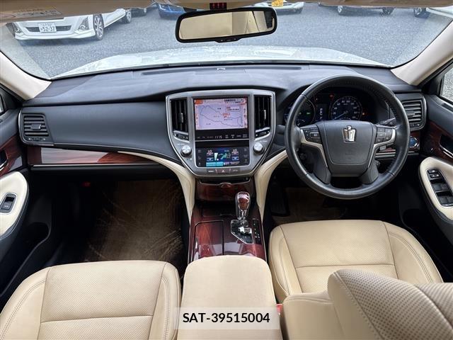 Toyota CROWN 2013 8680526-15