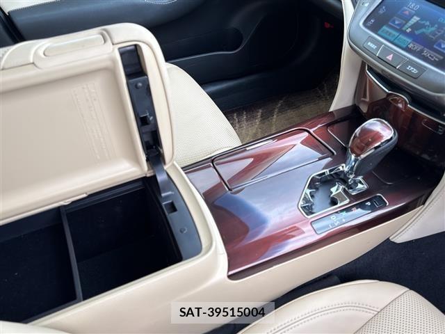 Toyota CROWN 2013 8680526-5