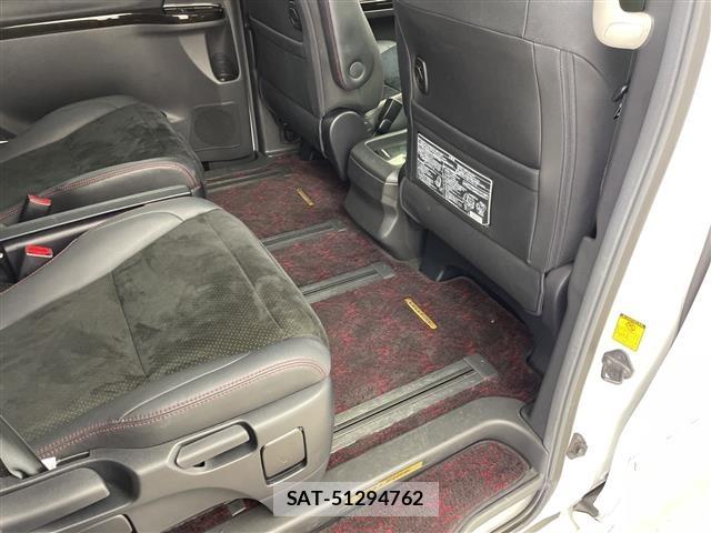 Toyota VELLFIRE 2013 8905058-12