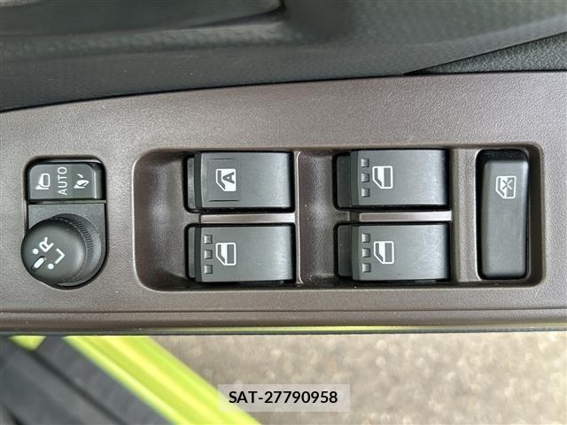 Toyota ROOMY 2017 8692413-12
