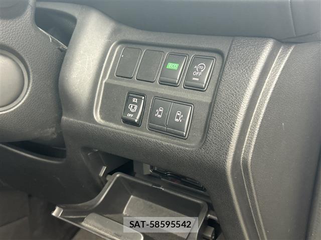 Nissan SERENA 2017 8926321-1