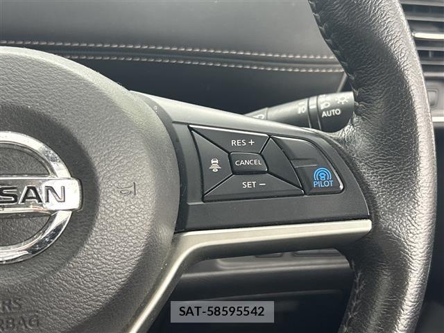 Nissan SERENA 2017 8926321-12