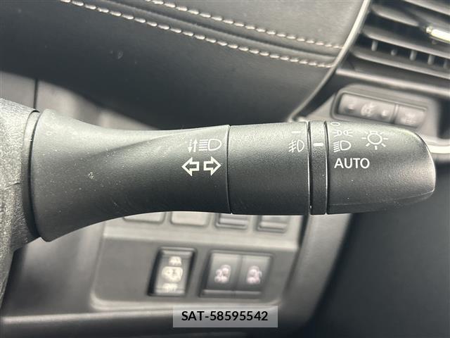 Nissan SERENA 2017 8926321-22